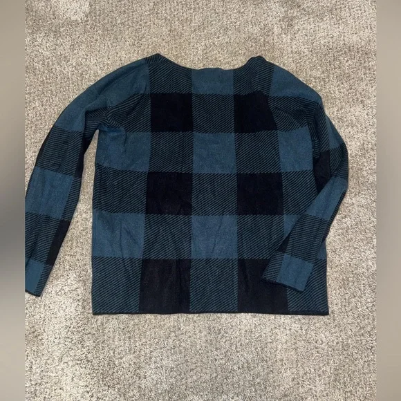 Jones New York Women's Black and Teal Blue Plaid Crewneck Sweater - Picture 5 of 6